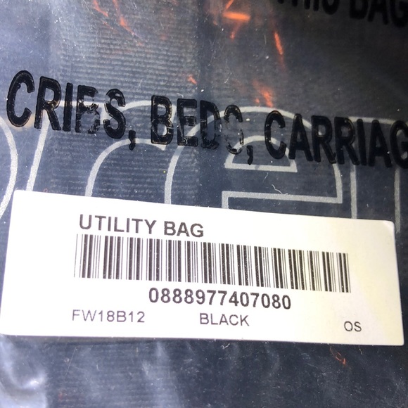 ❌sold❌Supreme utility bag - Picture 4 of 6